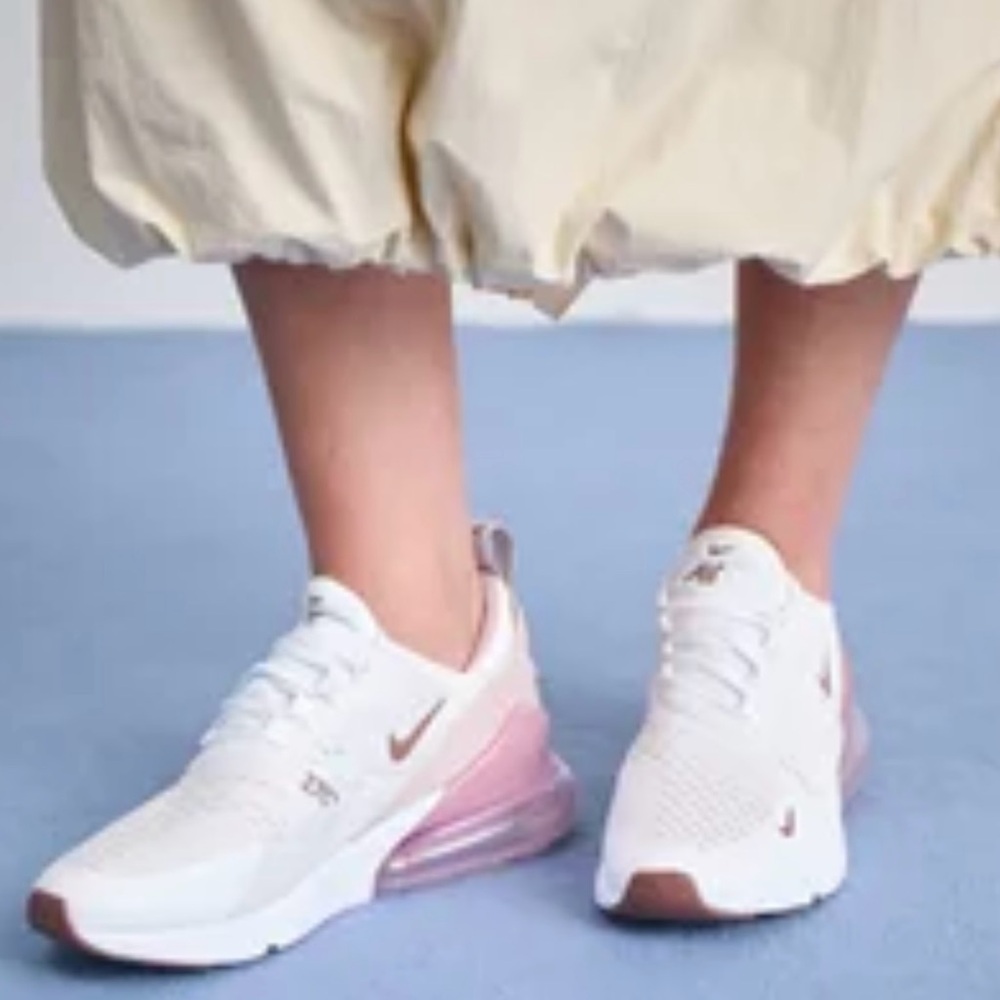 Nike Air Max 270 White/Smokey Mauve/Platinum Violet Like New/ New without box